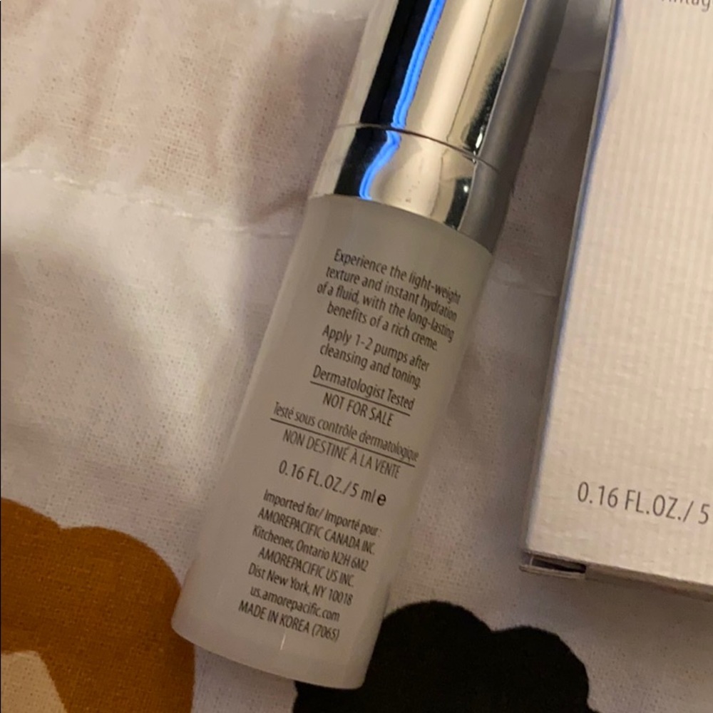 AMOREPACIFIC & KIEHL’S Bundle - Picture 3 of 6